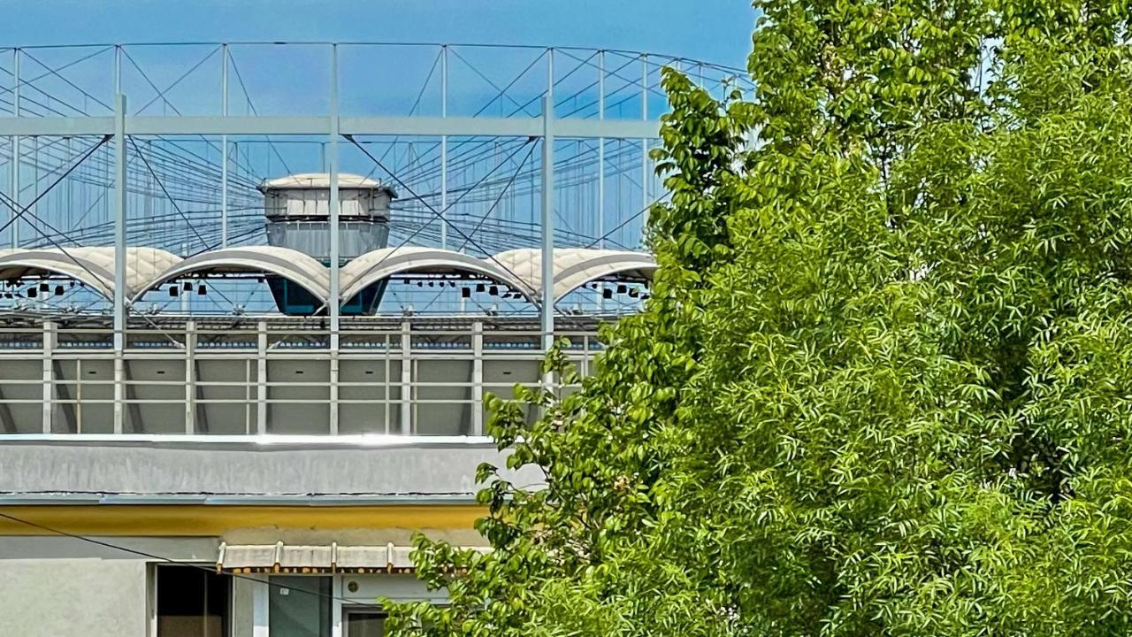 National Arena Studio 2 Бухарест Экстерьер фото